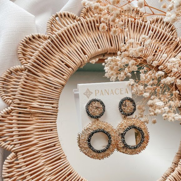 "Cleo" Earrings - Picture 3 of 4